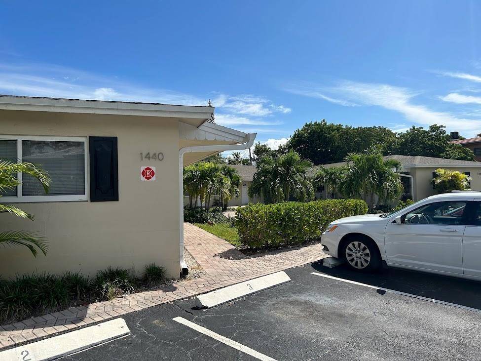 Fort Lauderdale, FL 33316,1440 Miami Rd #4