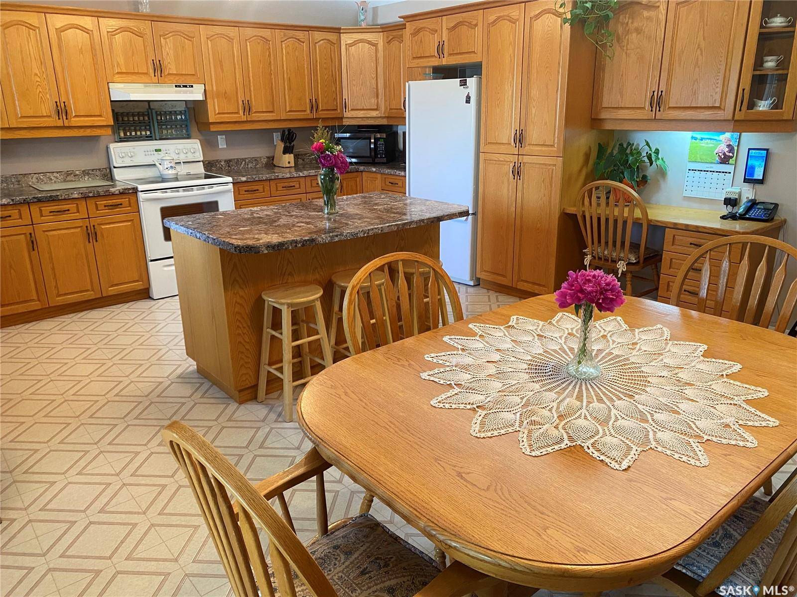 Yorkton, SK S3N 4A5,142 Caldwell DRIVE