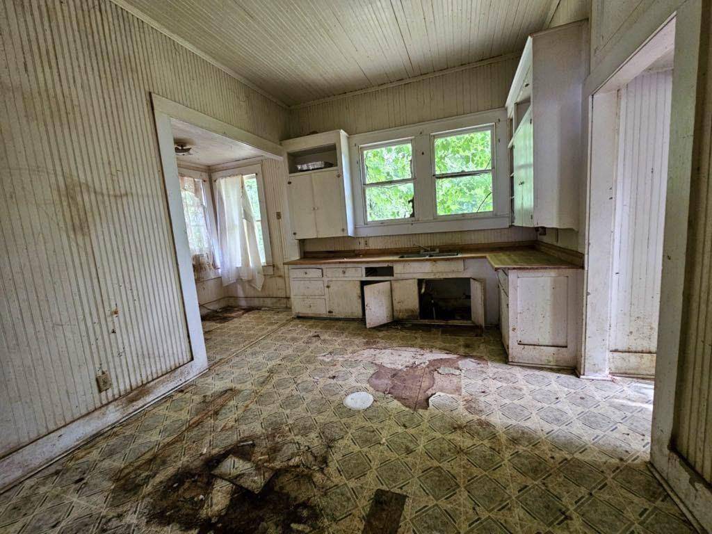 Palestine, TX 75801,823 W Louisiana Street
