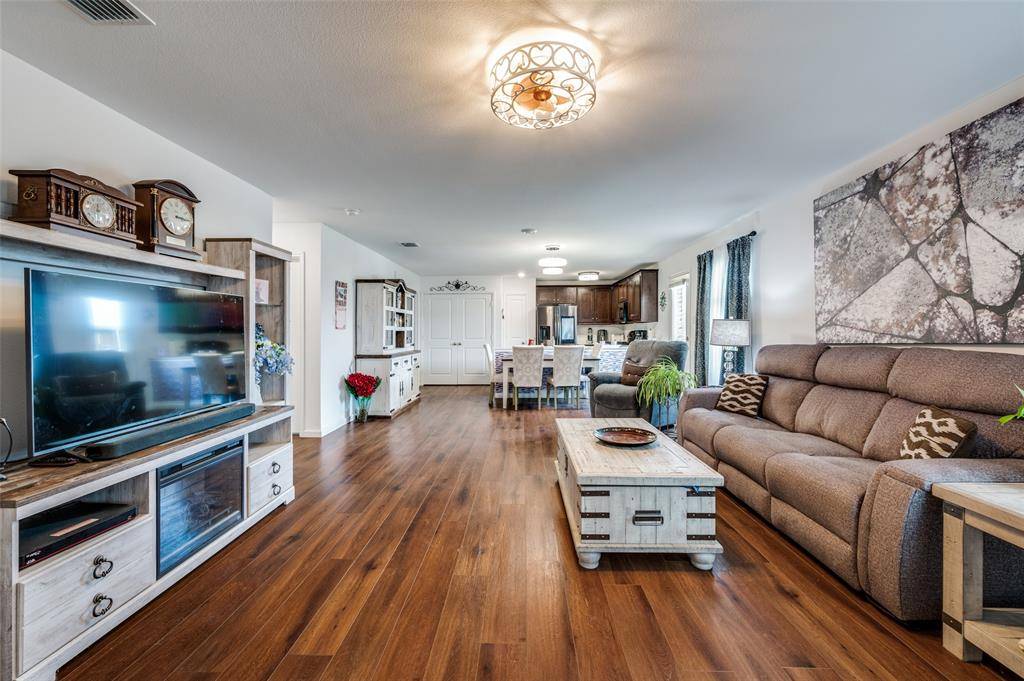 Pilot Point, TX 76258,14081 Earlham Street