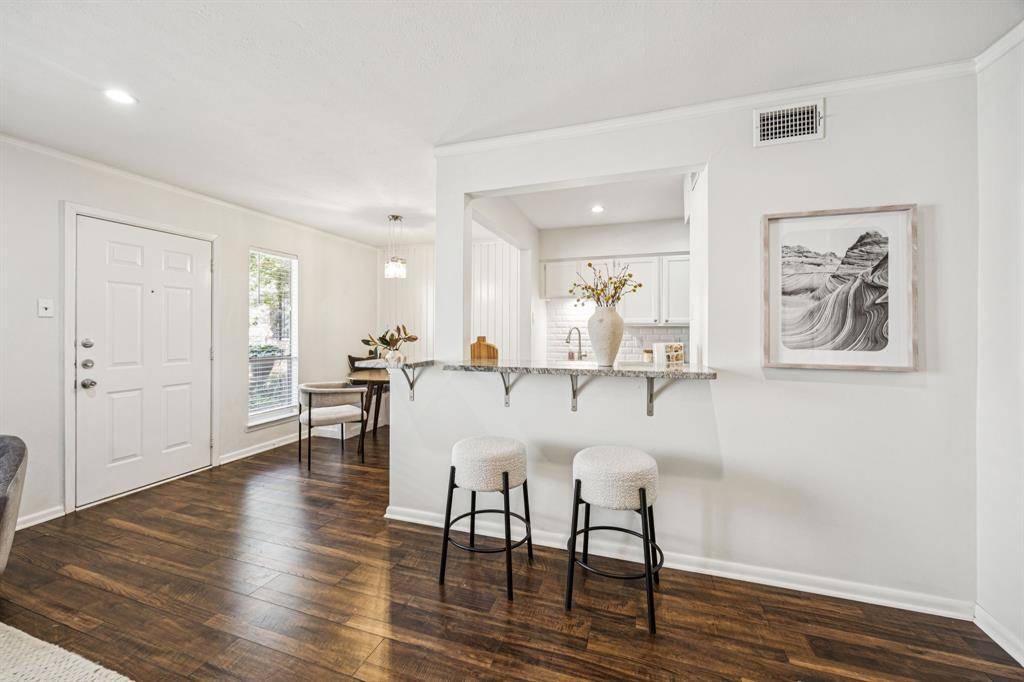 Dallas, TX 75205,4239 Mckinney Avenue #102