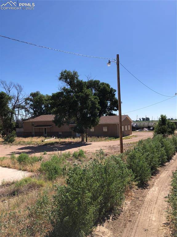 Manzanola, CO 81058,9138 Highway 50