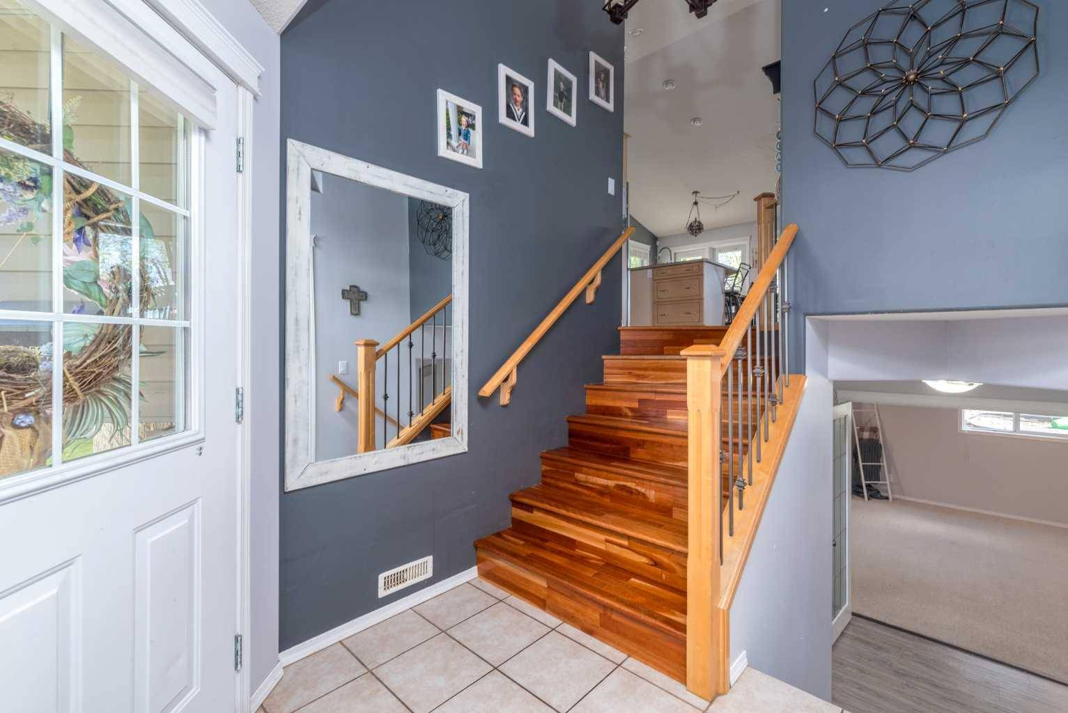 Lloydminster, AB T9V 2R5,2319 52 AVE