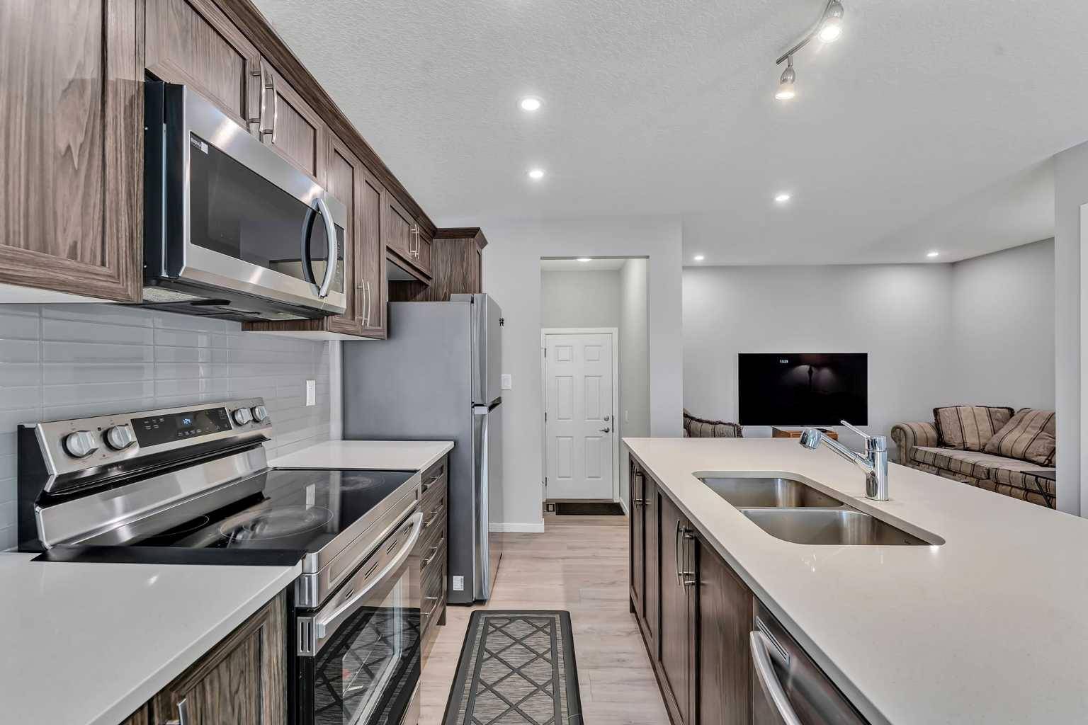 Calgary, AB T3N1N5,10451 Cityscape DR NE