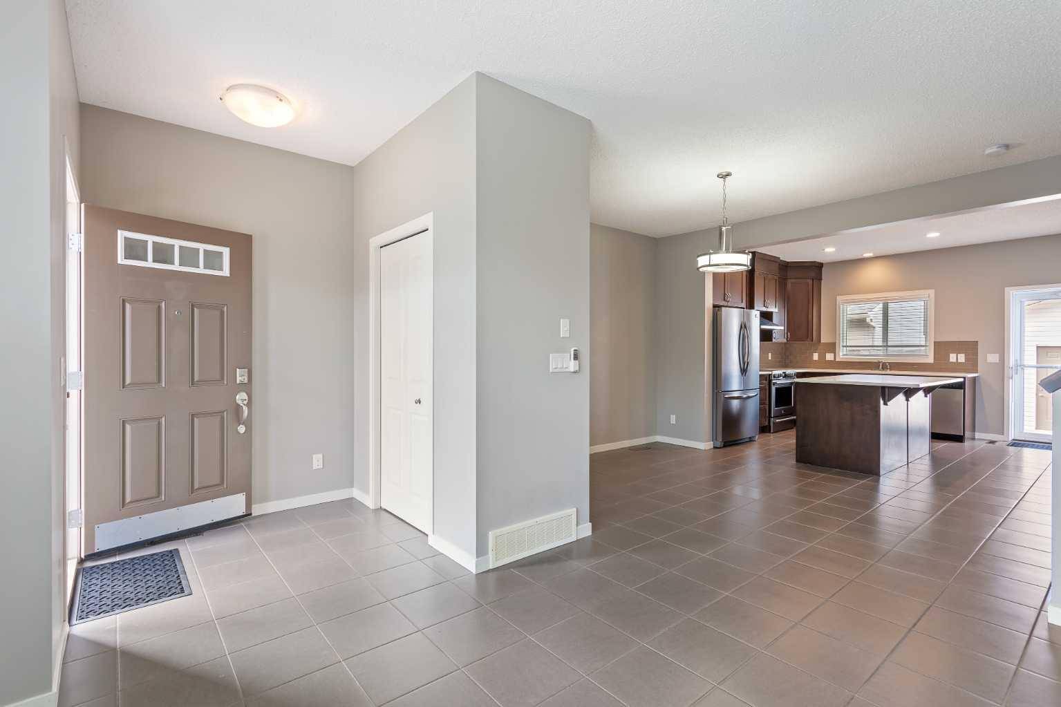 Calgary, AB T2Z 1B3,2092 New Brighton PARK SE