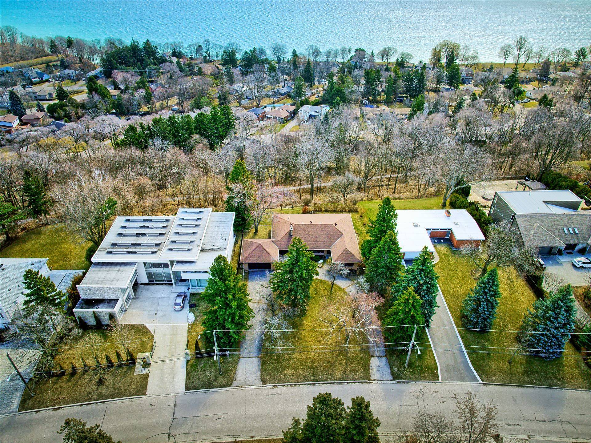 Toronto E08, ON M1M 1J3,61 Hill CRES
