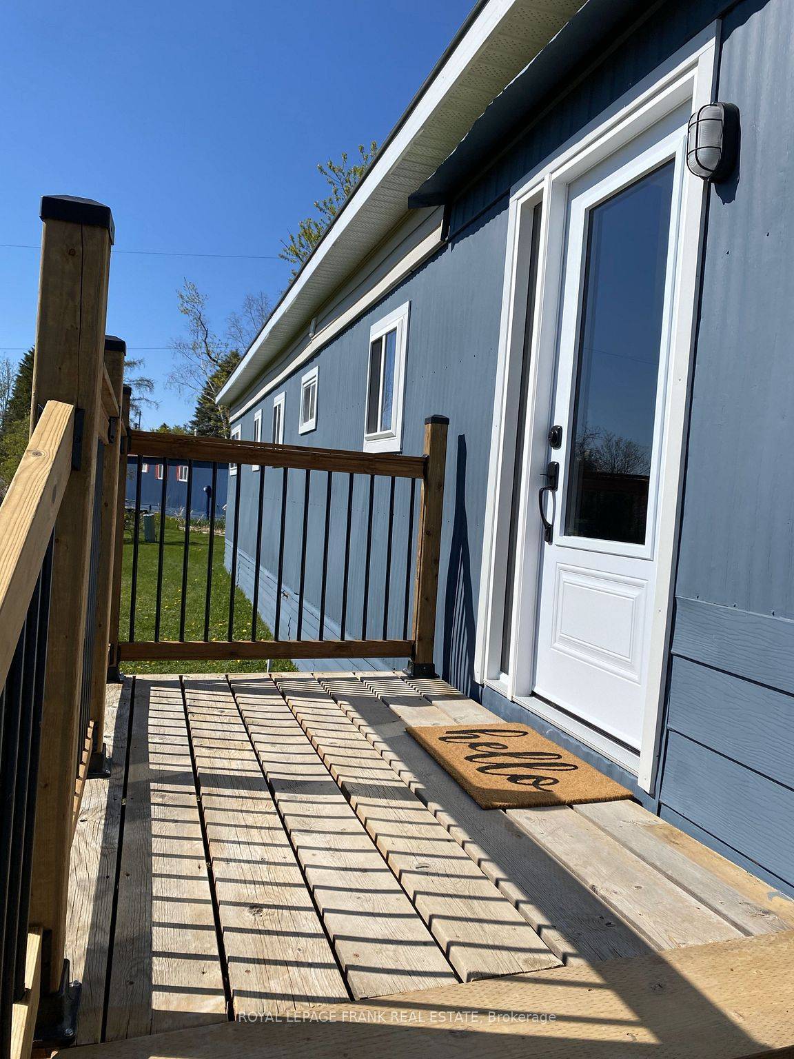 Oro-medonte, ON L3V 6H1,8 Bensley DR