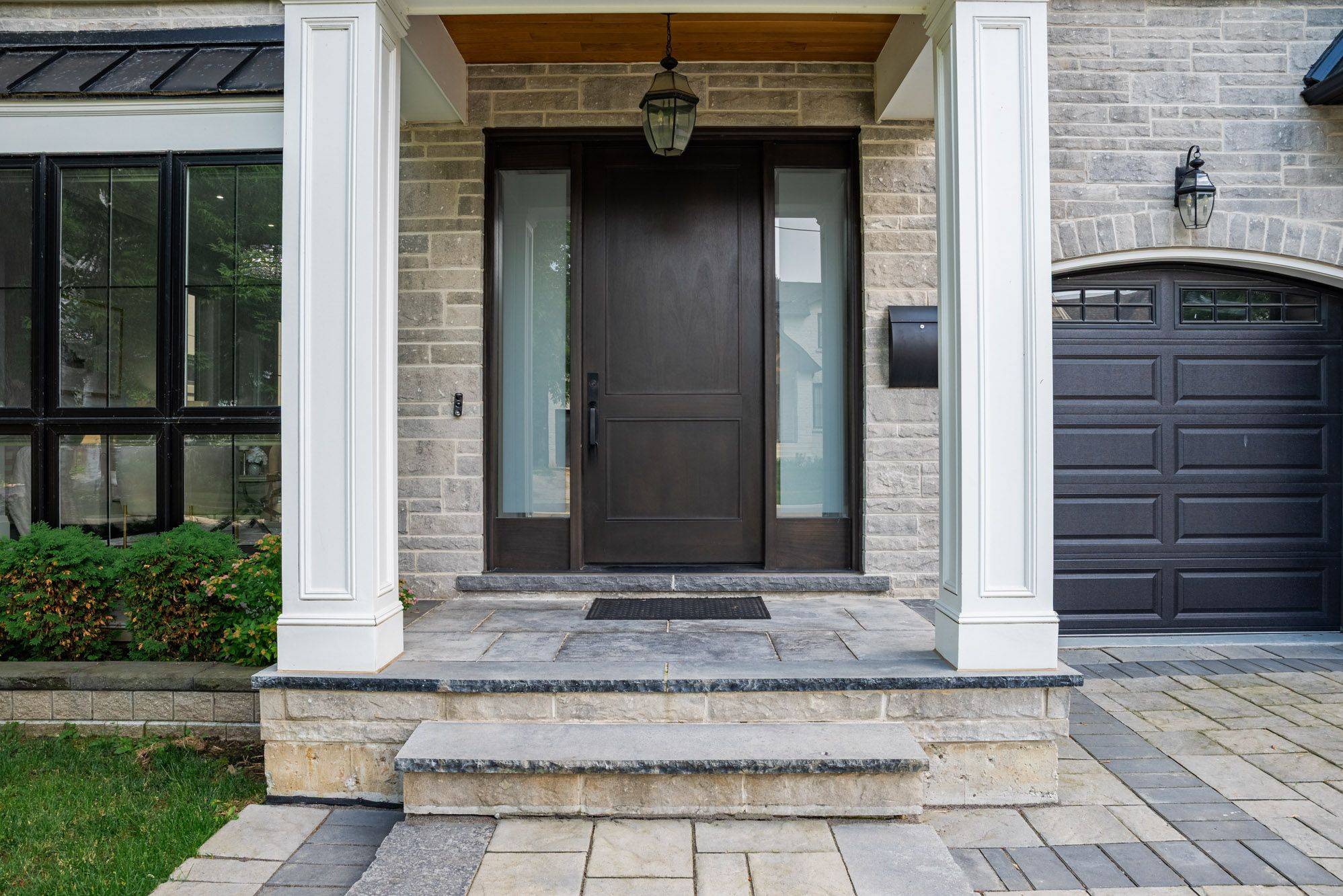 Mississauga, ON L5G 4B4,1368 Kenmuir AVE