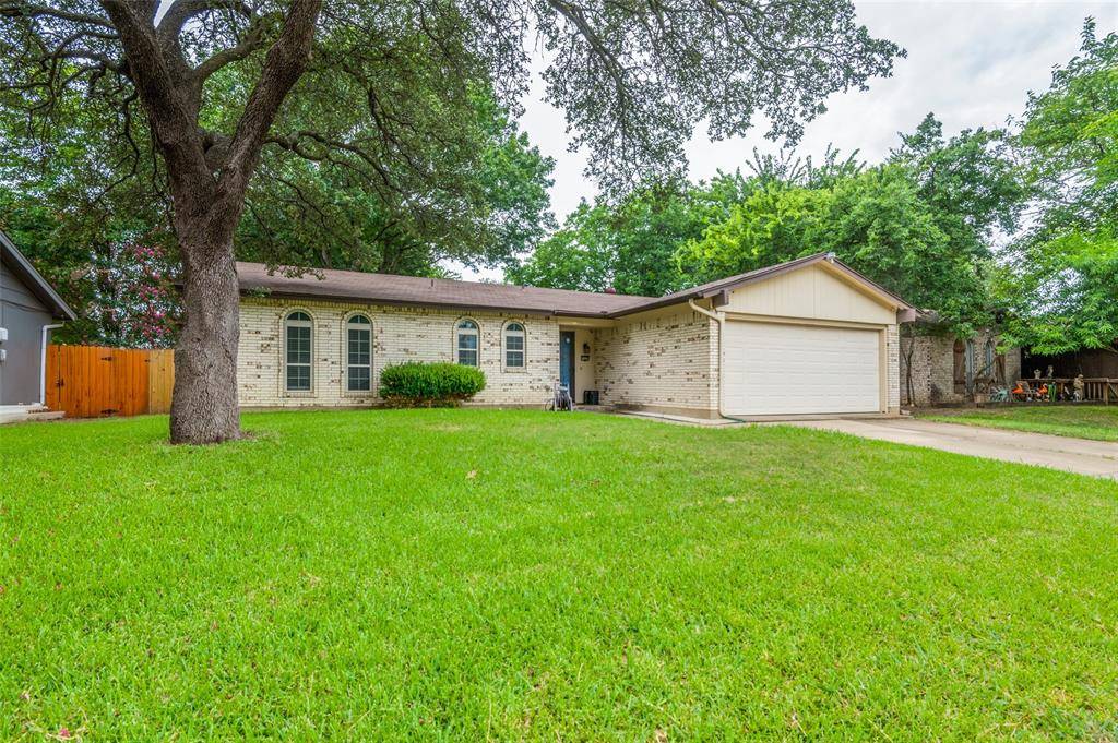 Arlington, TX 76015,1004 Fairfax Court