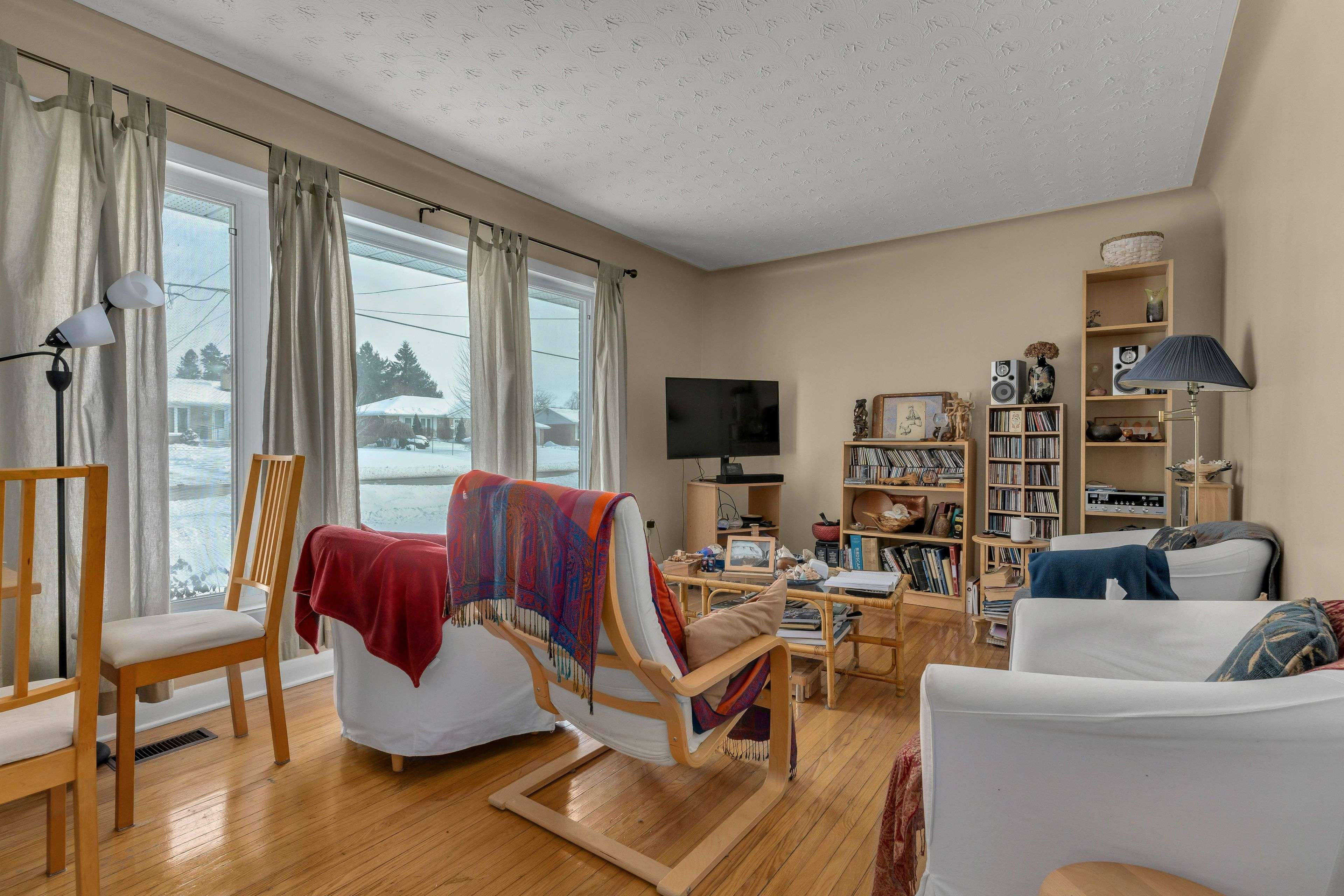 Kingston, ON K7M 3W6,483 McEwen DR