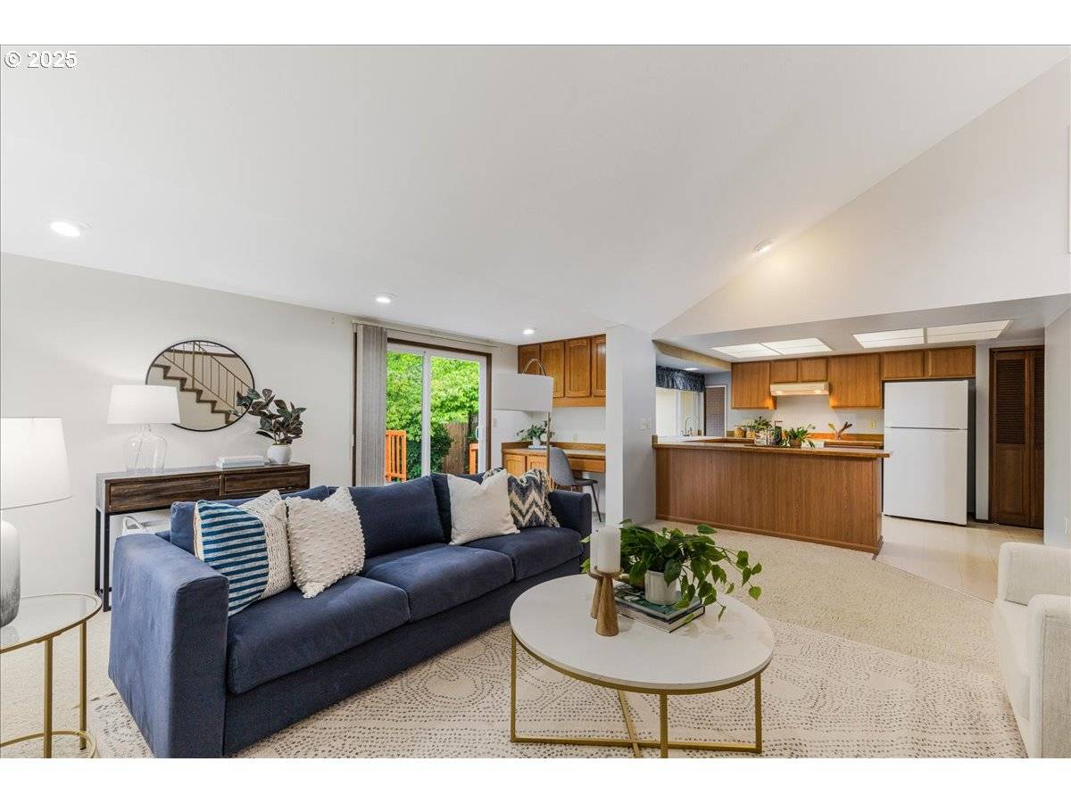 Beaverton, OR 97008,9810 SW ROBBINS DR