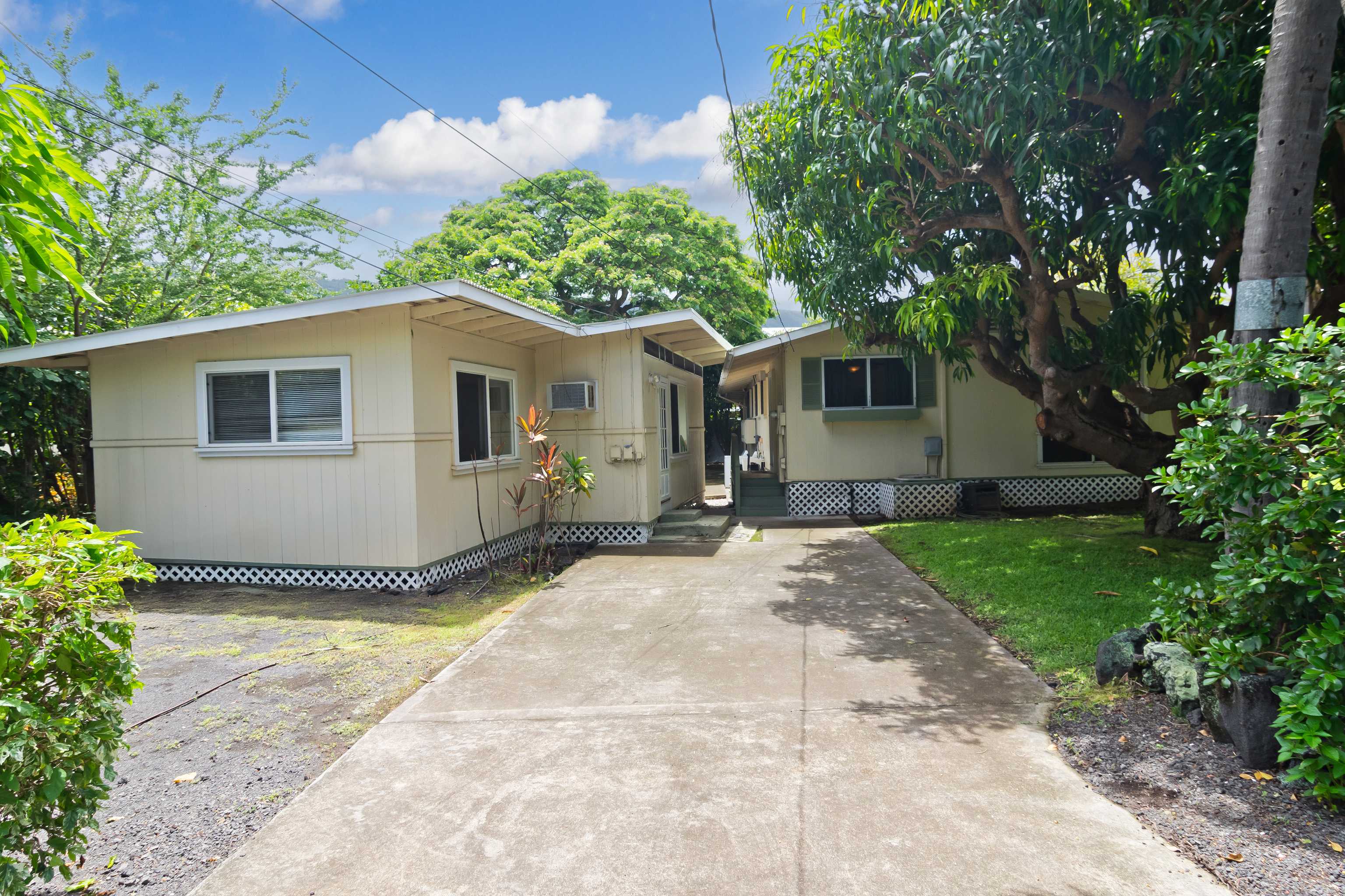 Captain Cook, HI 96704,82-6274 KAHAULOA ST