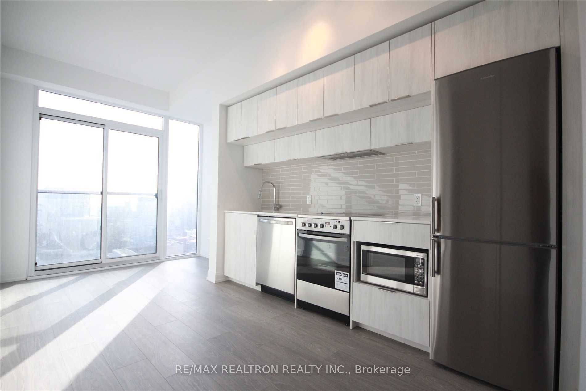 Toronto C08, ON N5A 1Z4,181 Dundas ST E #2507