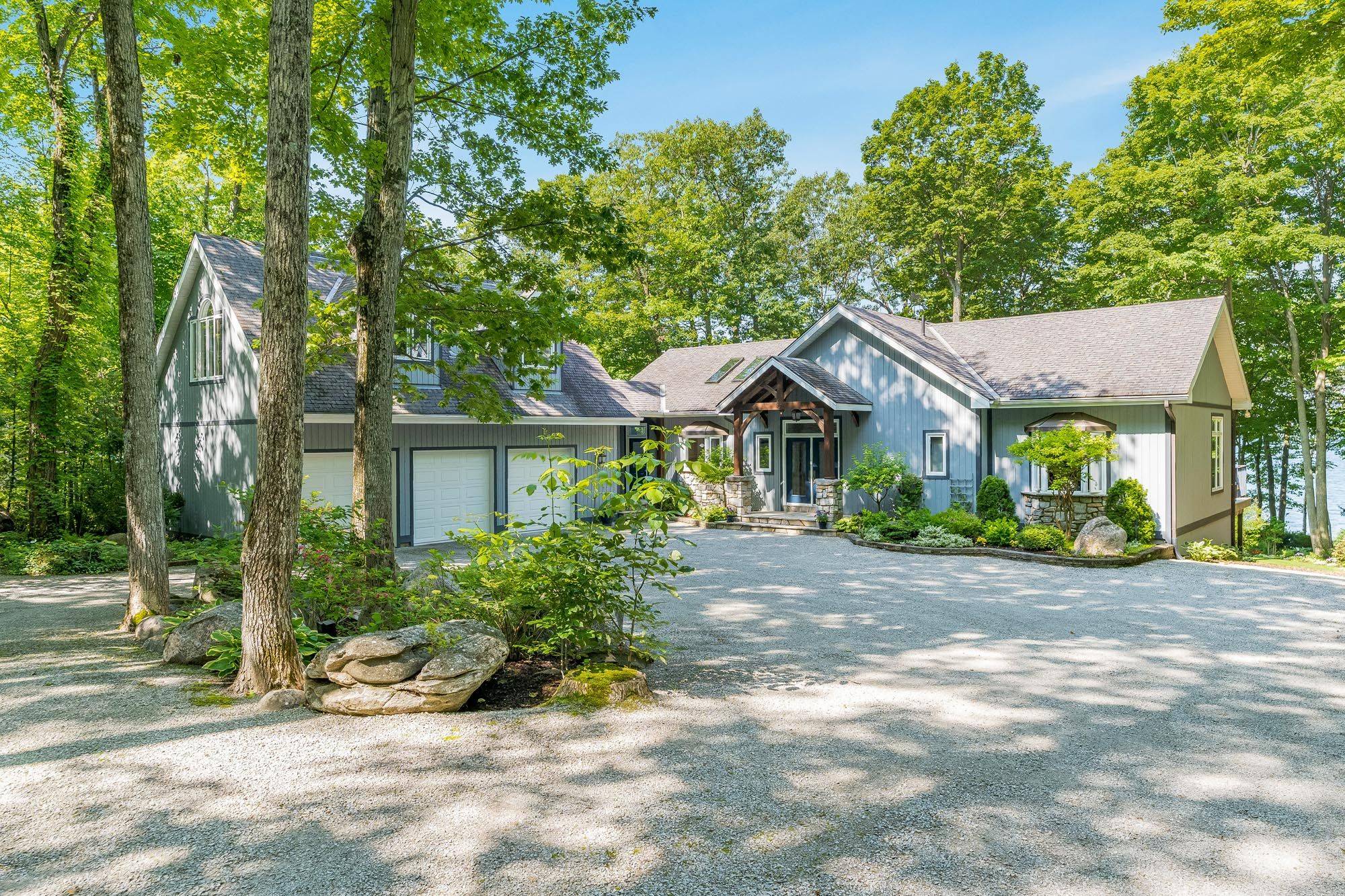 Tiny, ON L9M 0K9,230 Melissa LN