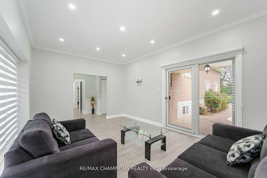 Brampton, ON L6T 1X9,53 Beechwood CRES