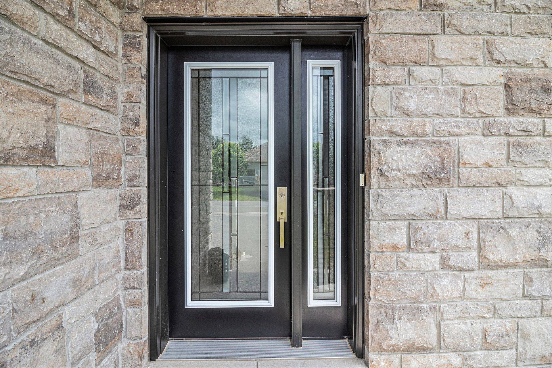 North Stormont, ON K0A 1R0,22 Richer ST