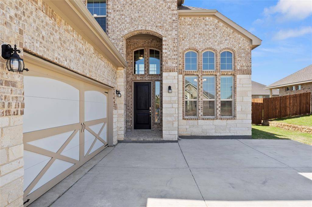 Mansfield, TX 76063,1105 Whispering Hill Drive