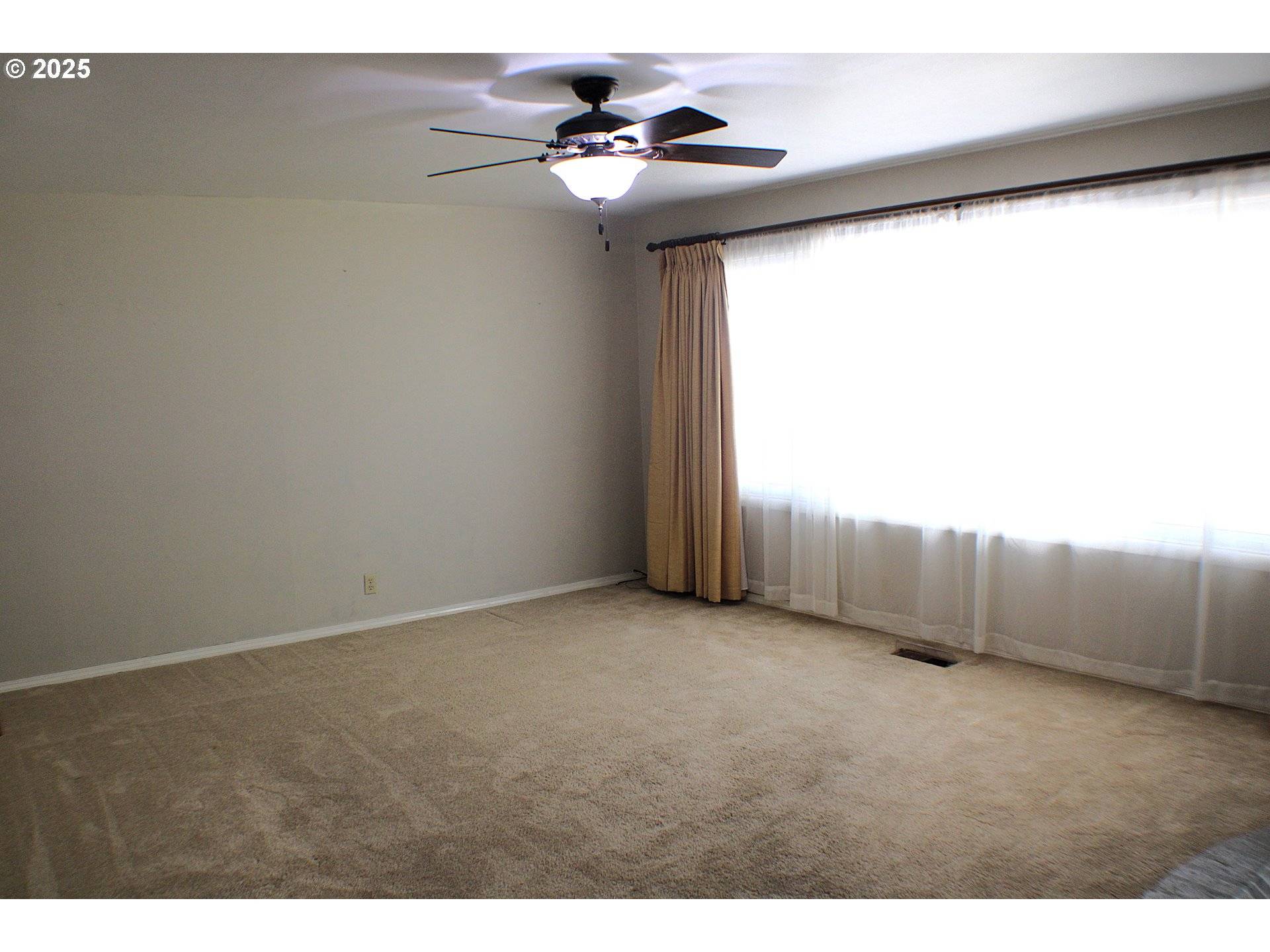 Myrtle Creek, OR 97457,131 MOUNTAIN VIEW AVE