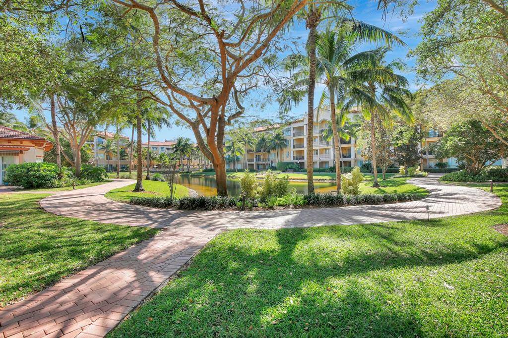 Weston, FL 33331,16126 Emerald Estates Dr
