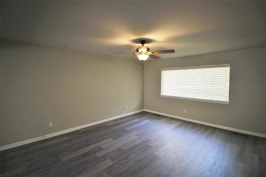 Midlothian, TX 76065,111 S 1st Street