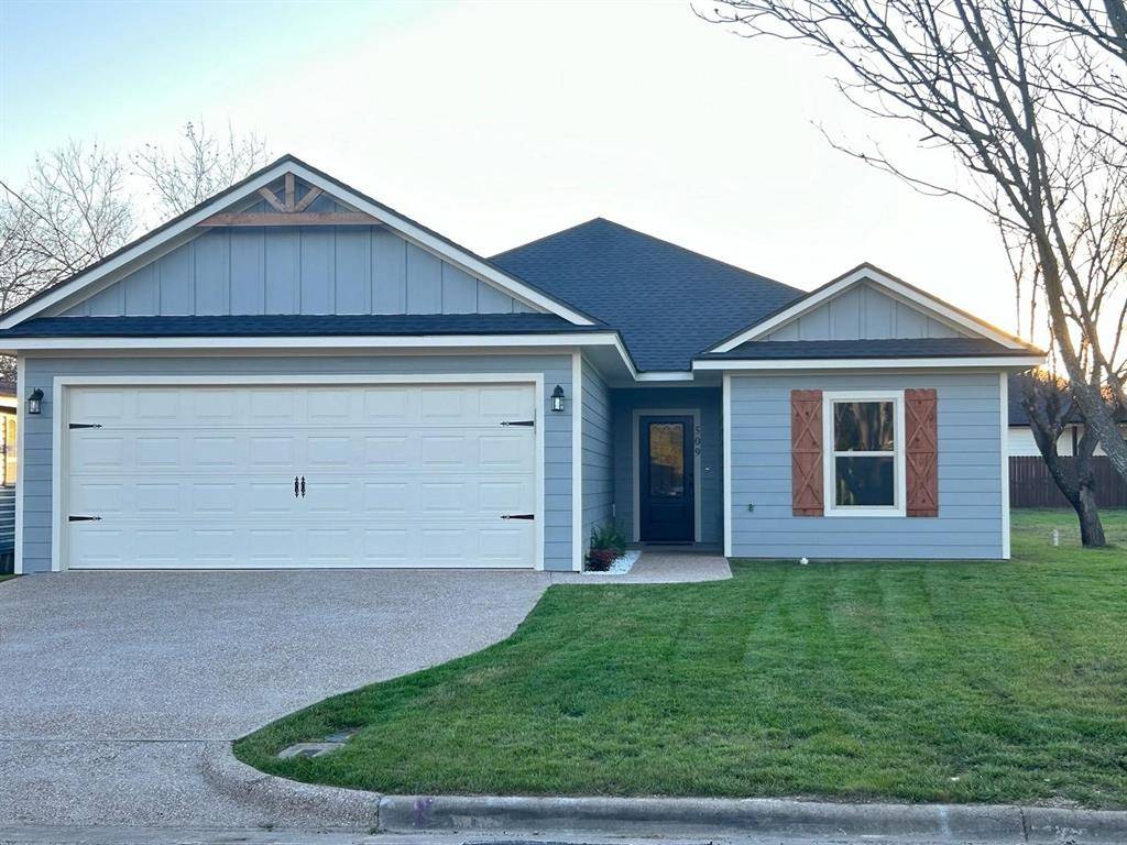 Mcgregor, TX 76657,509 McKinley Street
