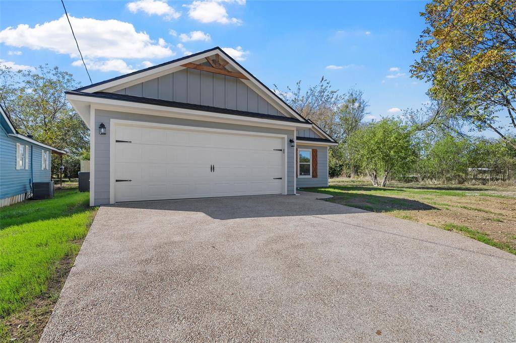 Mcgregor, TX 76657,509 McKinley Street