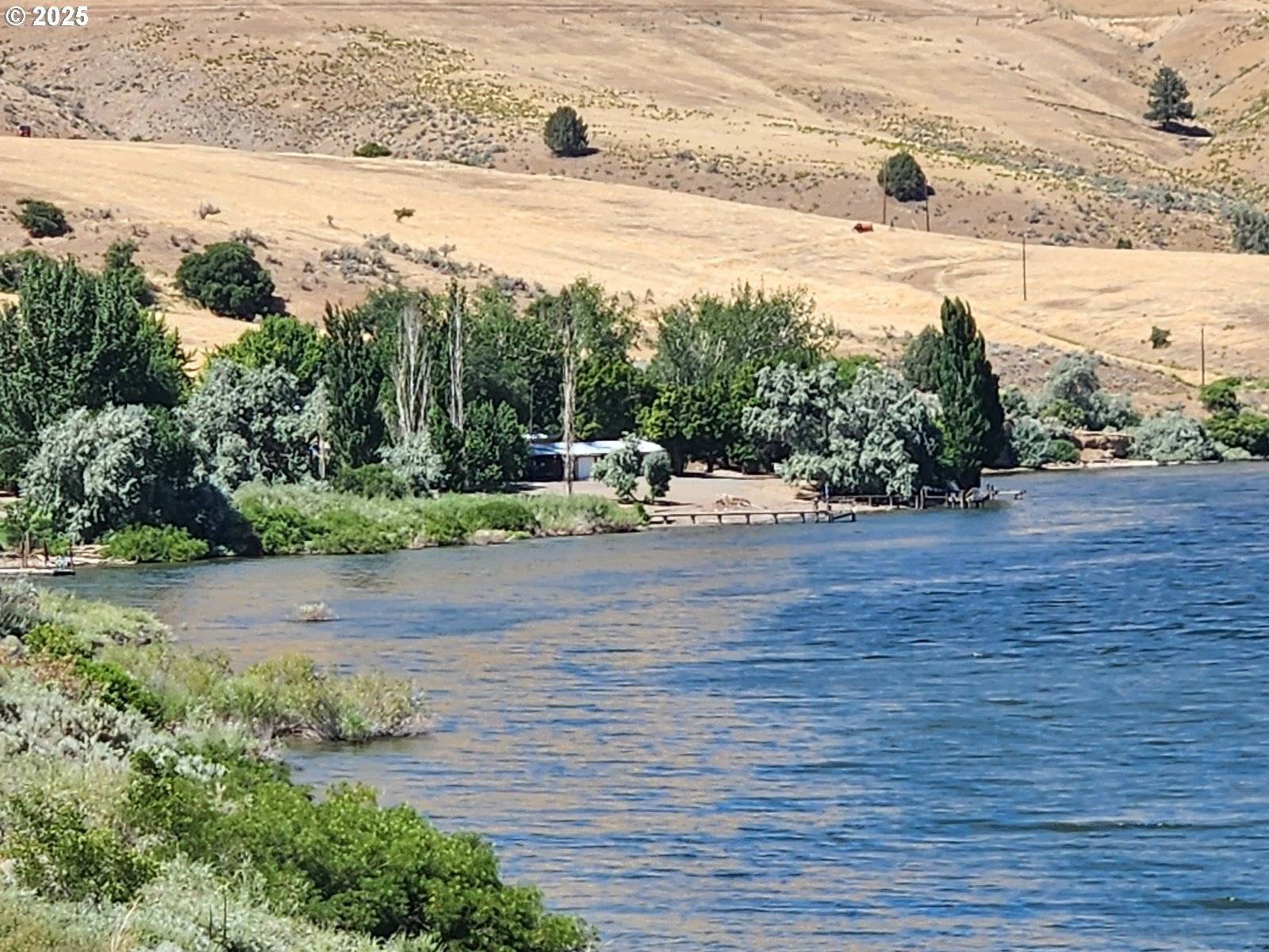 Huntington, OR 97907,34559 Snake River RD