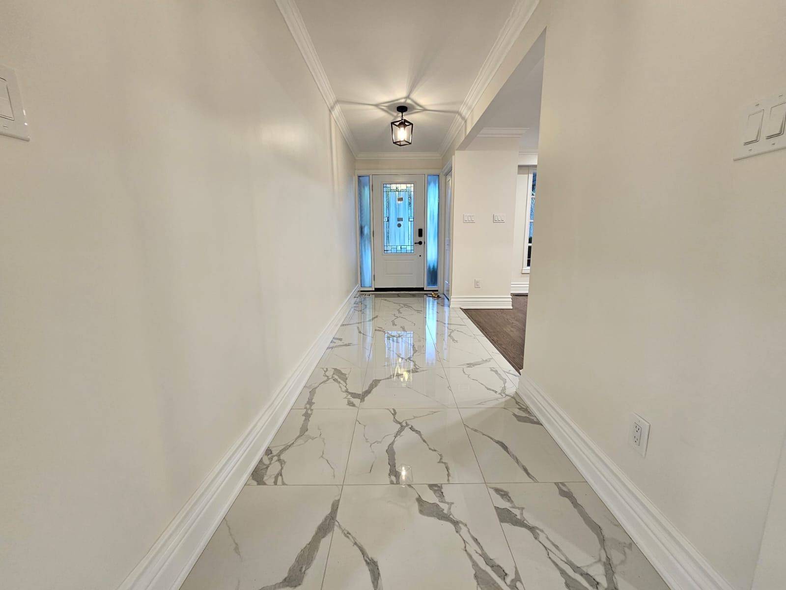 Toronto C15, ON M2K 2L5,32 Colonnade RD