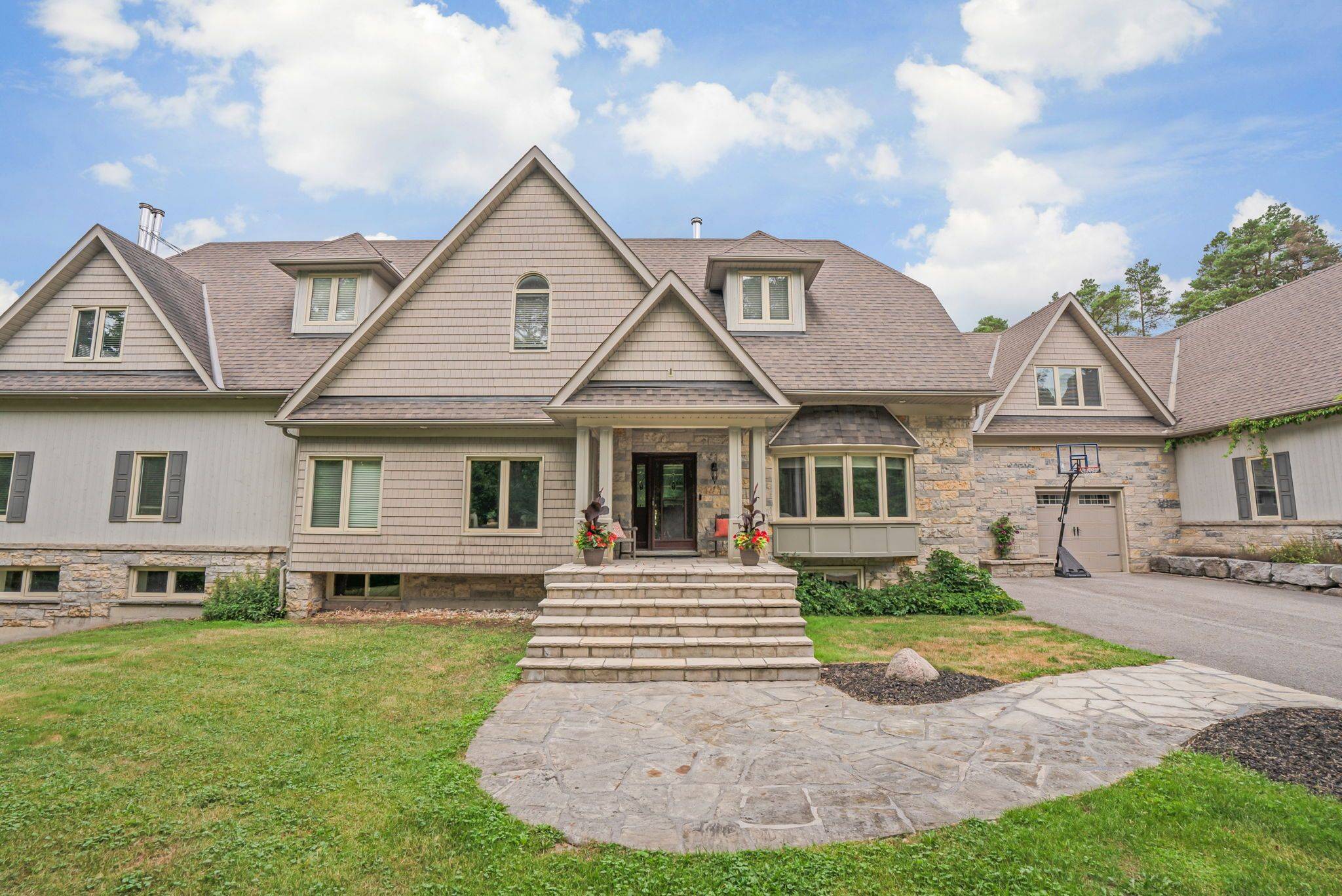 Whitchurch-stouffville, ON L4A 2T2,16262 Mccowan RD