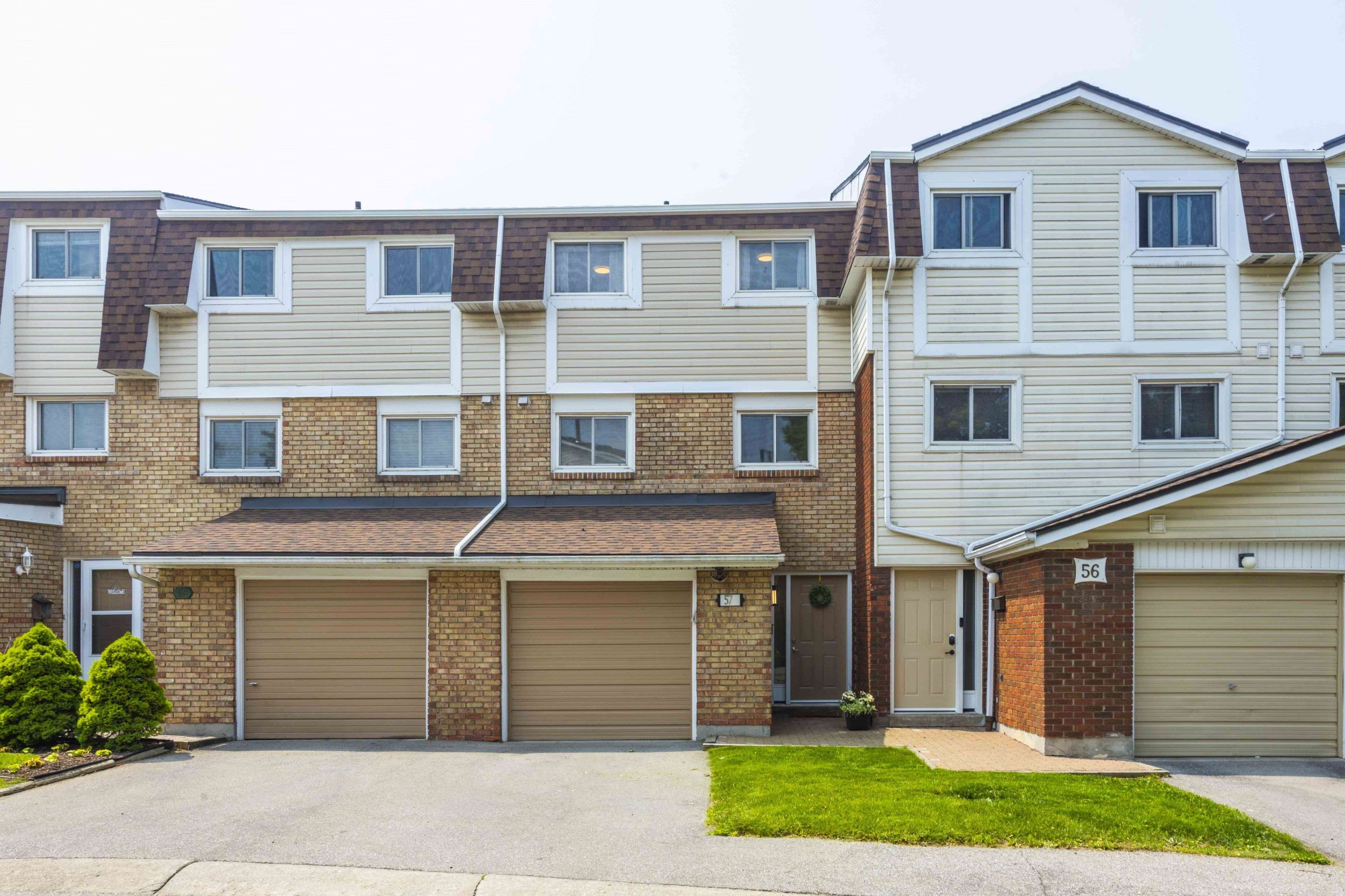 Hamilton, ON L8K 6L7,11 Harrisford ST #57