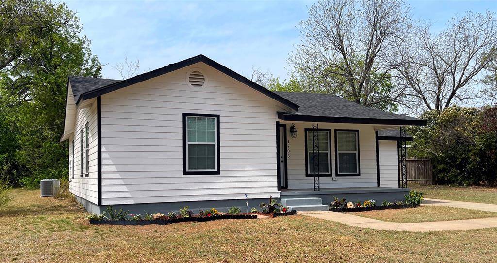 Mineral Wells, TX 76067,1703 5th Avenue
