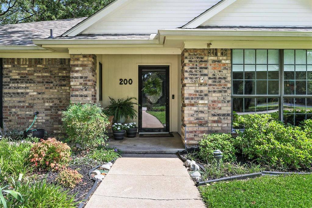 Hurst, TX 76054,200 Bremen Drive
