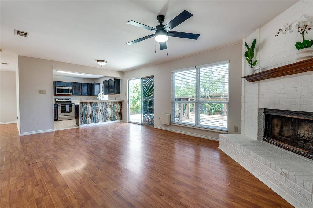 Grapevine, TX 76051,1453 Thistlewood Lane