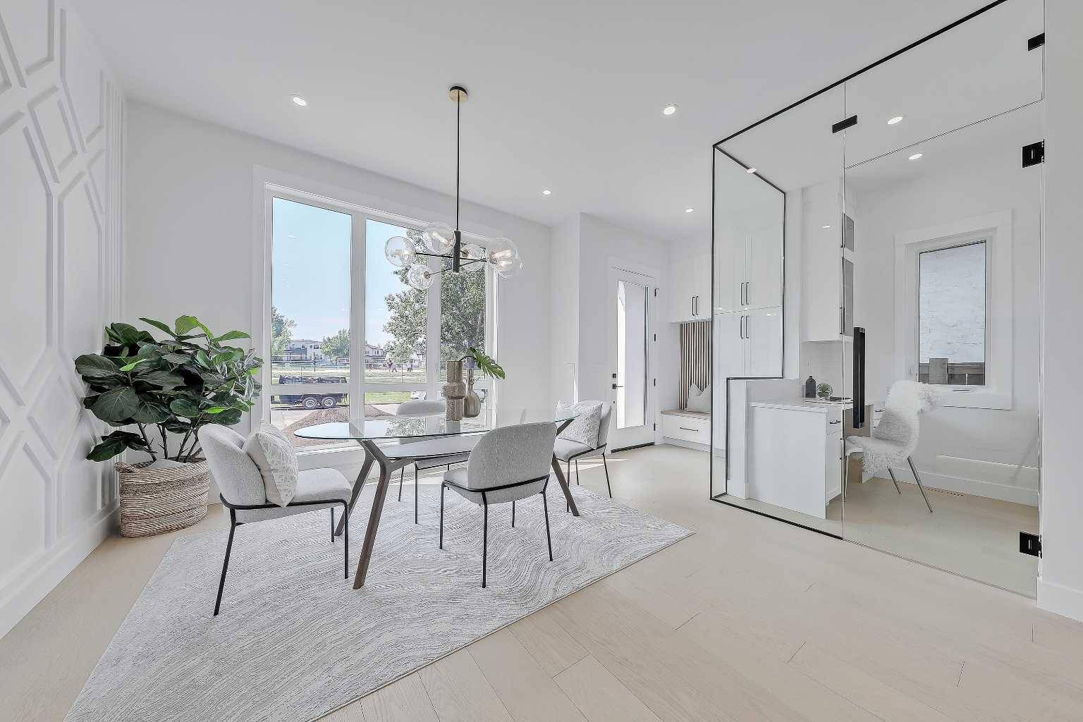 Calgary, AB T2E 2C9,234 30 AVE NE