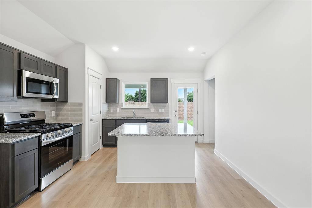 Forney, TX 75126,1161 Baker Bridge Drive