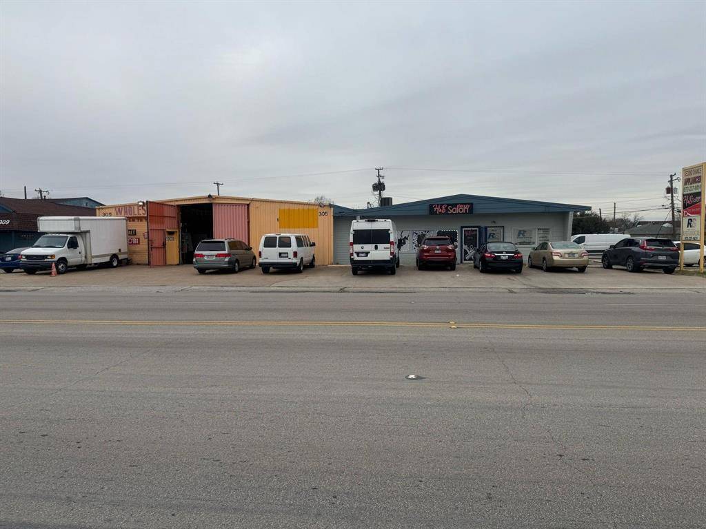 Grand Prairie, TX 75051,305 14th Street