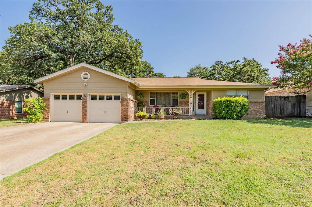 Hurst, TX 76053,840 Woodcrest Drive