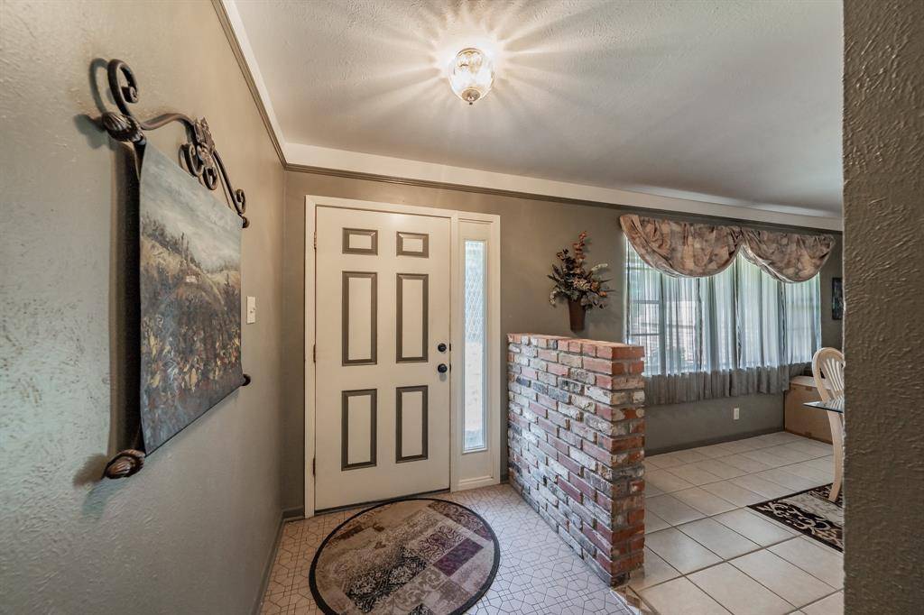 Hurst, TX 76053,840 Woodcrest Drive