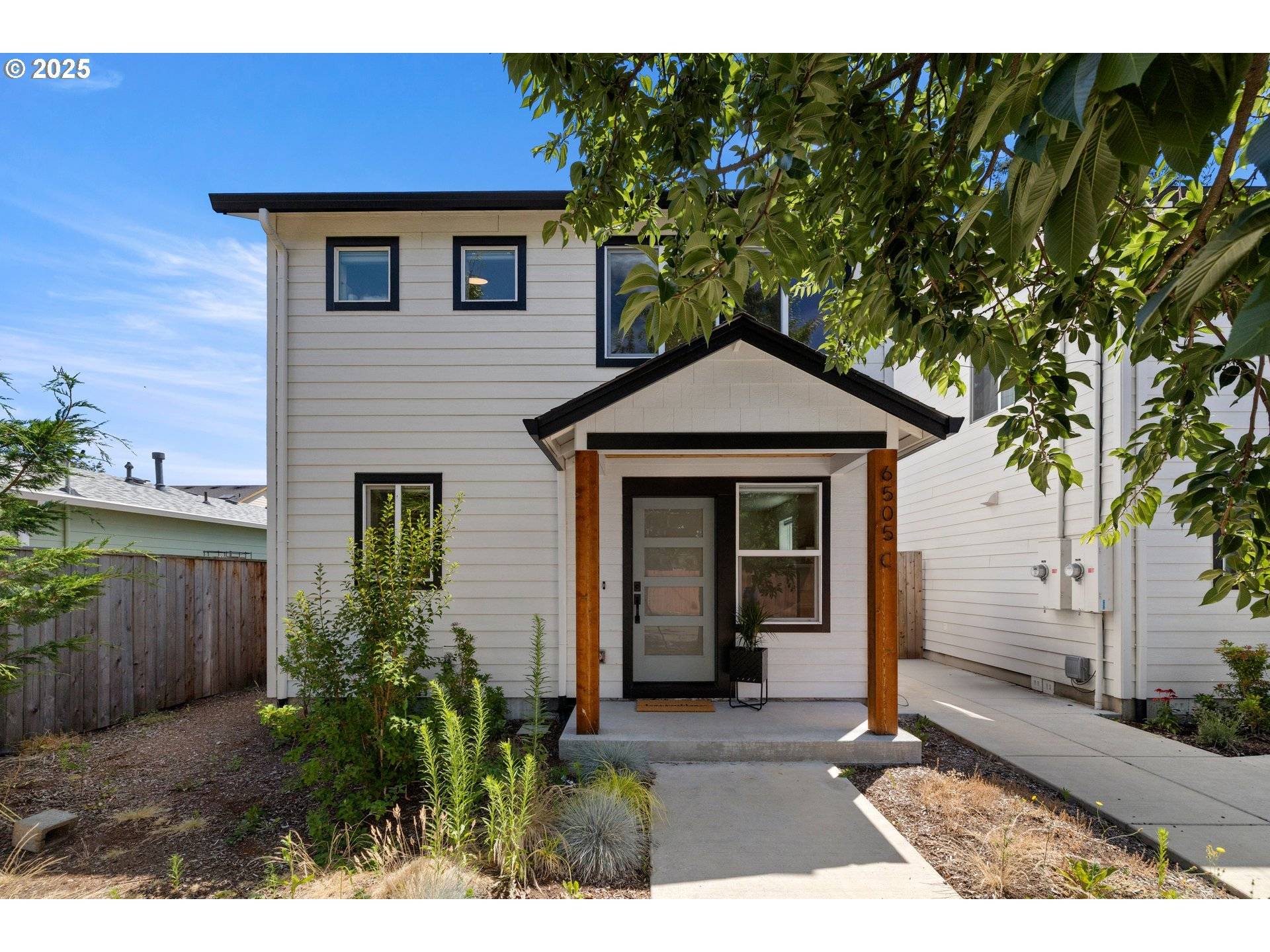 Portland, OR 97206,6505 SE CLATSOP ST #C