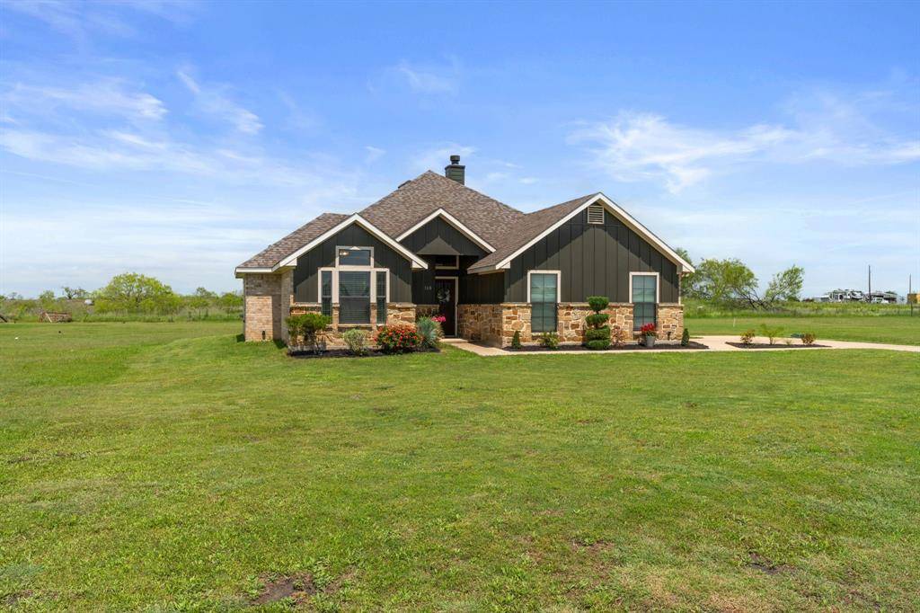 Alma, TX 75119,160 Grays Creek Circle