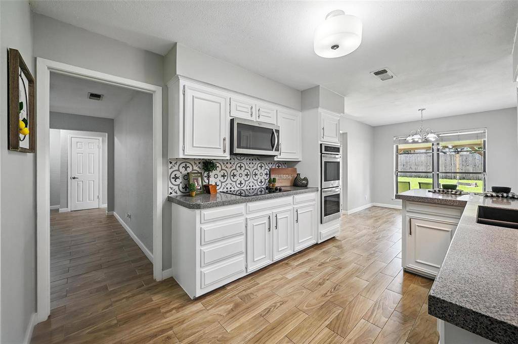 Arlington, TX 76016,5308 Firewood Drive