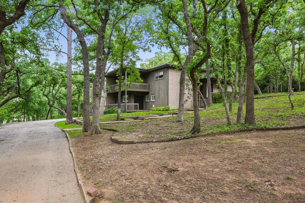 Denton, TX 76205,3301 Santa Monica Drive