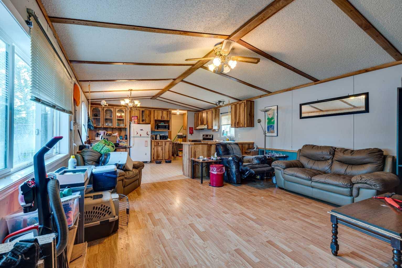 Trochu, AB T0M2C0,#17,  501 School RD