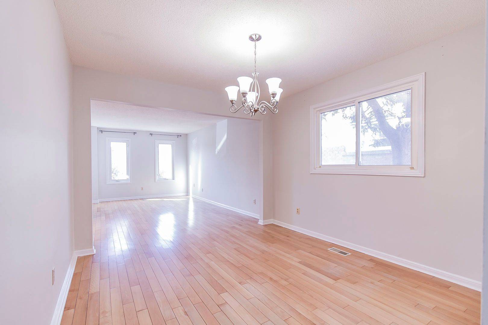 Markham, ON L3P 4E7,300 Fincham AVE