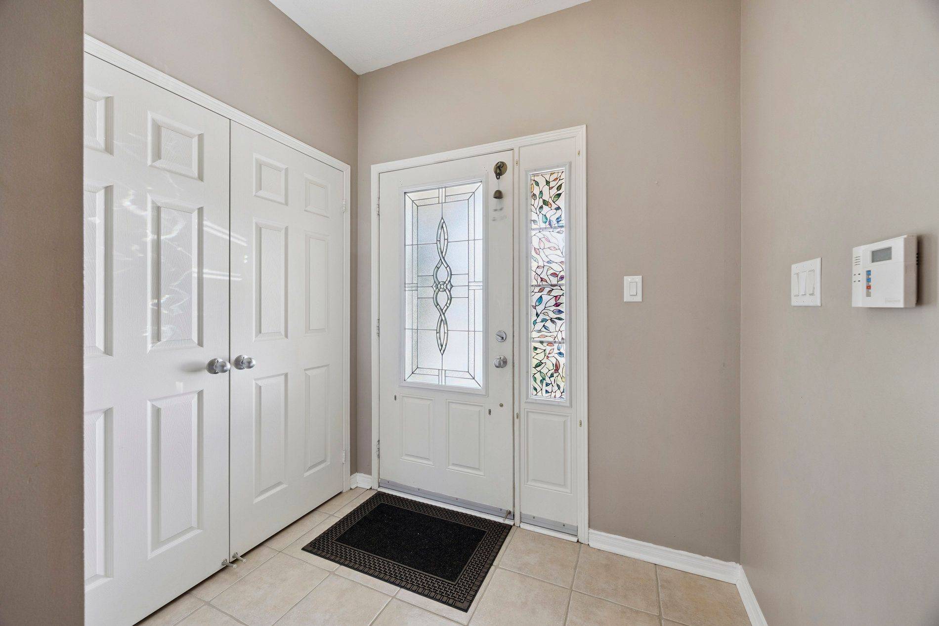 Bradford West Gwillimbury, ON L3Z 0A3,26 Booth ST