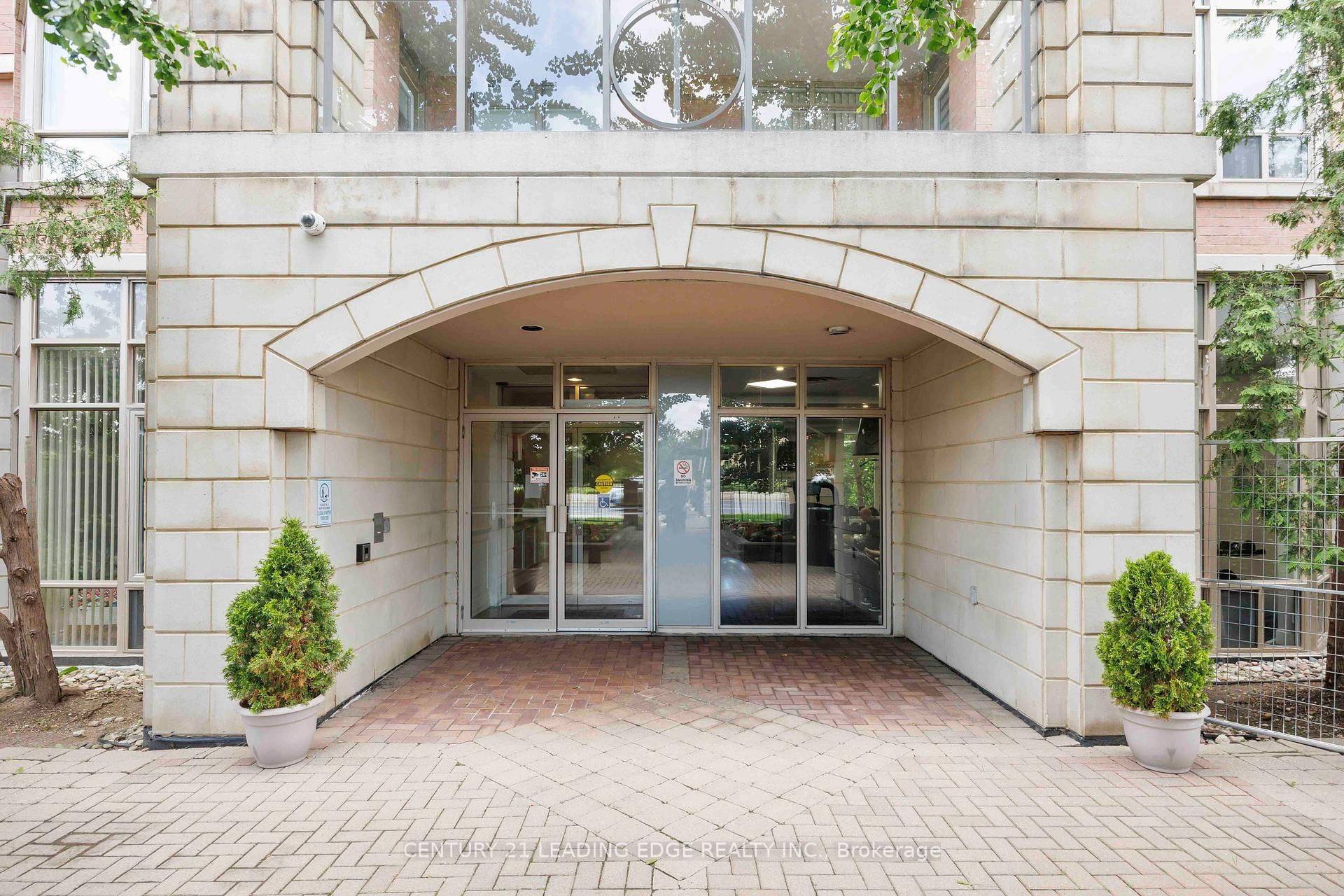 Markham, ON L3T 7W5,130 Pond DR #1003