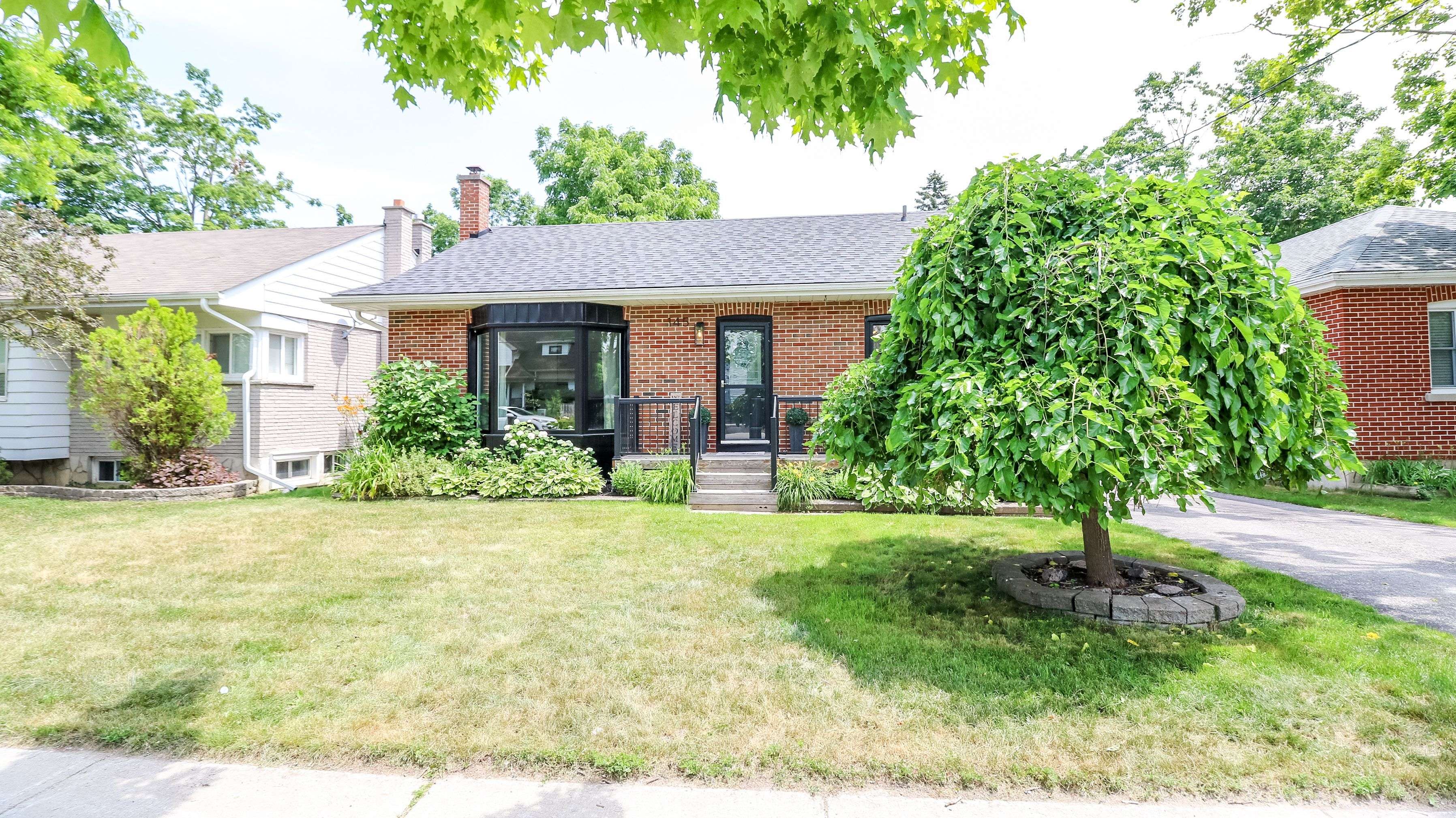 Barrie, ON L4M 4H1,145 Cook ST