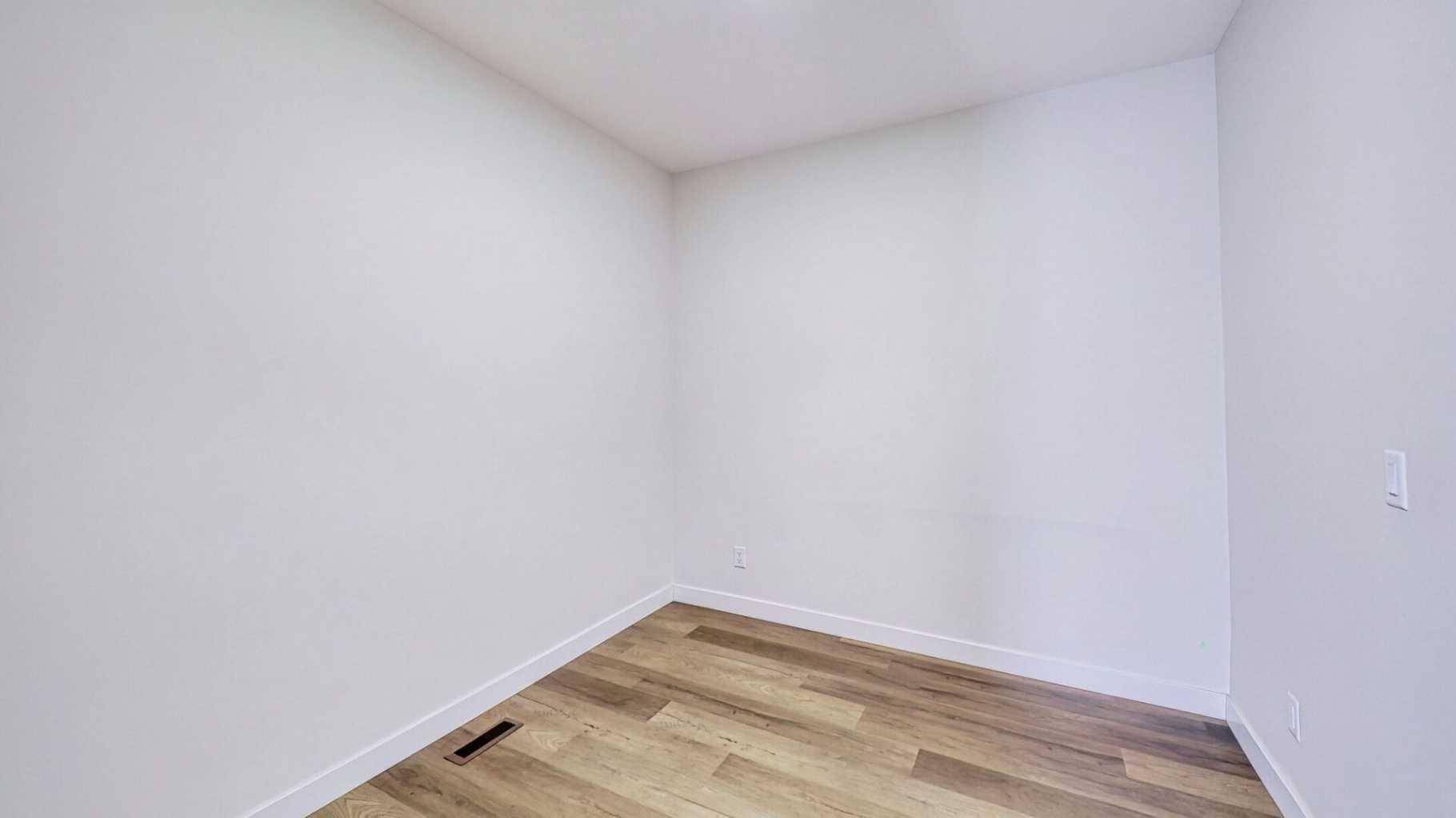 Calgary, AB T3P 1T5,189 Carringsby WAY NW