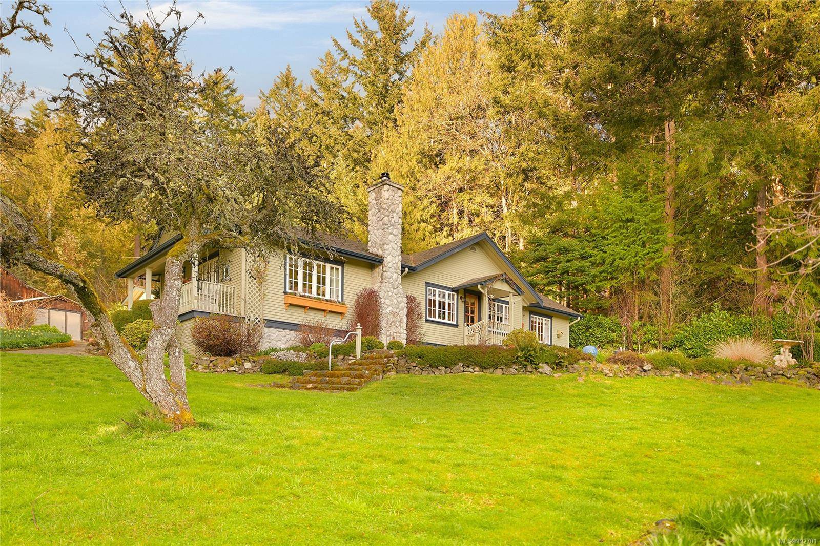 North Saanich, BC V8L 5R8,1129 Hillgrove Rd