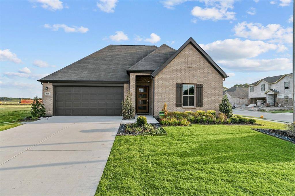 Van Alstyne, TX 75495,603 Forest Haven Drive